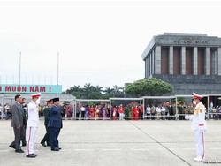 Prabowo Ziarah ke Mausoleoum Tokoh Revolusi Vietnam Ho Chi Minh