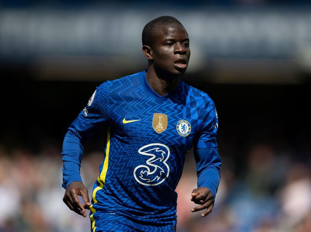 Tuchel Tak Permasalahkan Status Vaksin Kante & Loftus-Cheek Tuchel Tak Permasalahkan Status Vaksin Kante & Loftus-Cheek