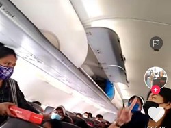 Viral Penumpang Pesawat Marah Ditegur hingga Mengumpat Bac**