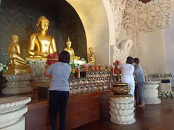 Trisuci Waisak di Vihara Buddha Sakyamuni, Ada Meditasi-Lepas Burung