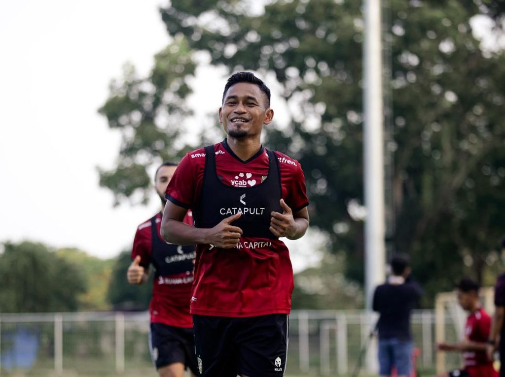 Dinilai Berpengalaman, Ramdani Lestaluhu Resmi Diboyong Bali United