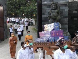 Peringatan Waisak 2022 di Lasem, Umat Buddha Kirab Gunungan