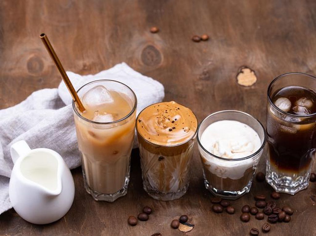 Seger Banget! 8 Menu Kopi yang Viral Ini Gampang Dibikin di Rumah Seger Banget! 8 Menu Kopi yang Viral Ini Gampang Dibikin di Rumah
