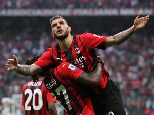 Gol Terbaik Serie A: Gol Solo Run Theo Hernandez ke Gawang Atalanta