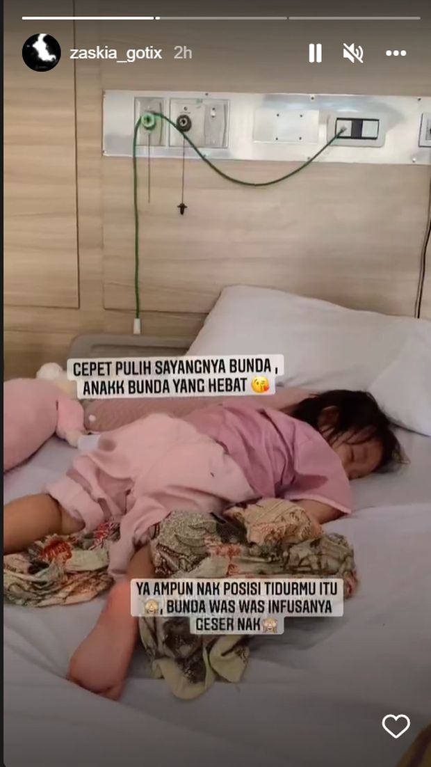 Anak Zaskia Gotik