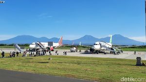 Yang Spesial dari Bandara Banyuwangi, Pemandangan 4 Gunung!