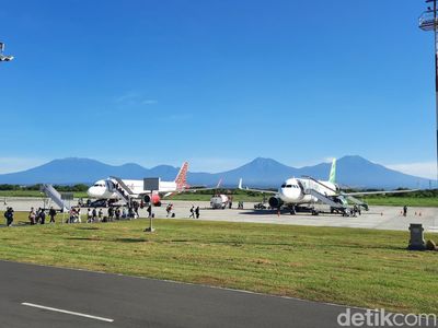 Yang Spesial dari Bandara Banyuwangi, Pemandangan 4 Gunung!