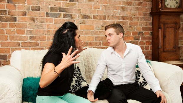 Ilustrasi Berdebat/Foto: Canva/Empato