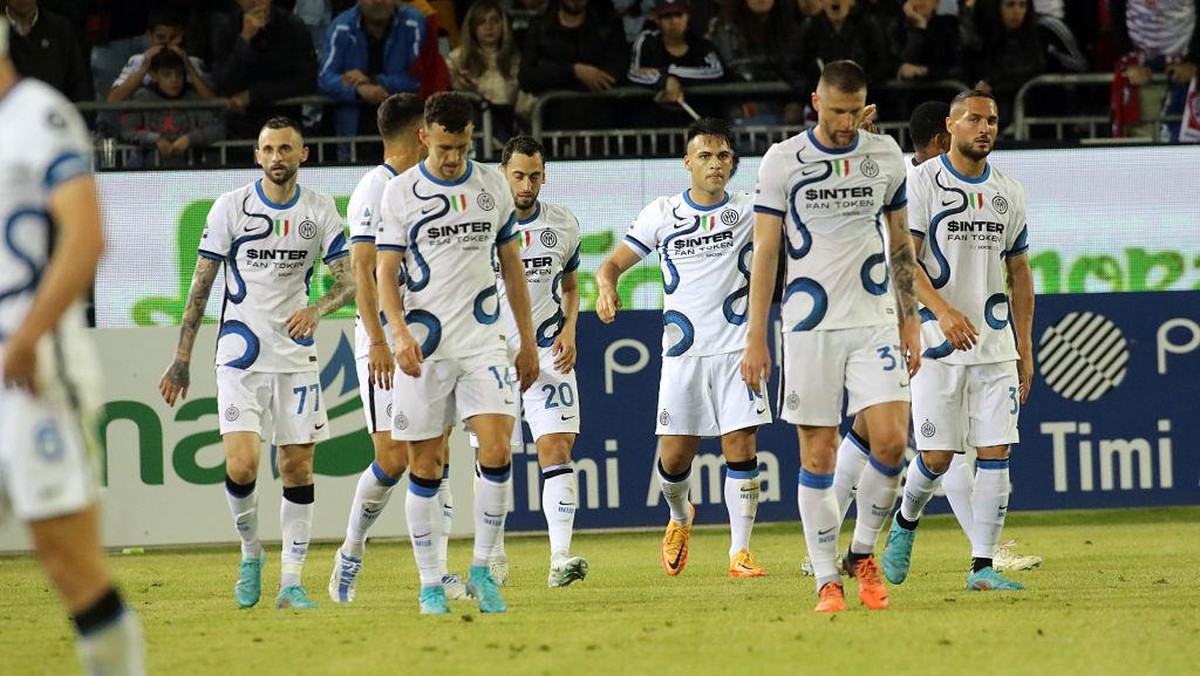 Inter Milan memasuki pekan terakhir Serie A dengan tertinggal dua poin dari AC Milan (Foto: Getty Images/Enrico Locci)