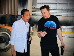 Blak-Blakan Direktur TBS Pandu Sjahrir: Elon Musk Ubah Jadwalnya Demi Bertemu Jokowi Blak-Blakan Direktur TBS Pandu Sjahrir: Elon Musk Ubah Jadwalnya Demi Bertemu Jokowi