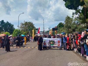 Kirab Panji Kerajaan Sumedang Larang Kembali Dihadirkan