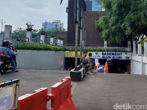 Viral Denda Parkir di Alun-alun Bandung Mahal!