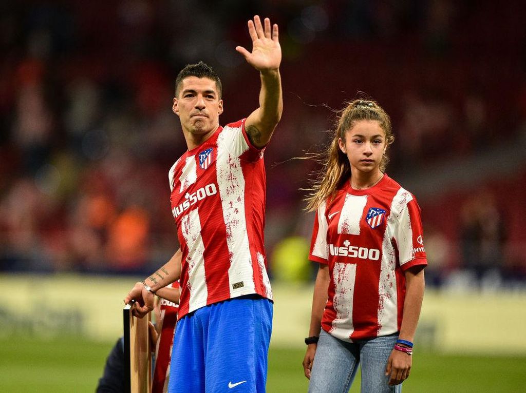 Luis Suarez Tunggu Anak Selesai Sekolah, Baru Putuskan Masa Depan Luis Suarez Tunggu Anak Selesai Sekolah, Baru Putuskan Masa Depan