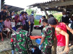 Mayat Tanpa Identitas Ditemukan Tersangkut Keramba Rumput Laut di Sumenep