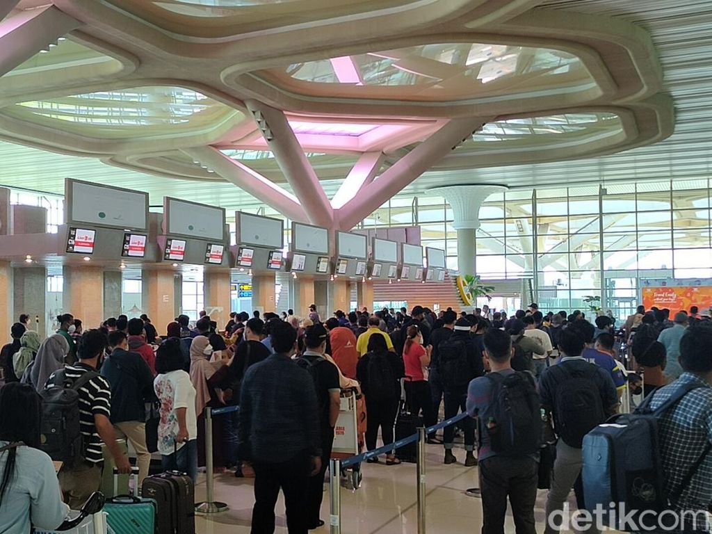 Libur Waisak, Penumpang di Bandara YIA Tembus 11 Ribu Orang Libur Waisak, Penumpang di Bandara YIA Tembus 11 Ribu Orang