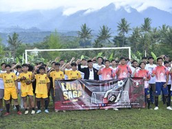 Santri & Komunitas Sepak Bola di Semarang Dukung Ganjar Maju Pilpres