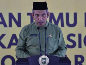 Penunjukan Kamsol sebagai Pj Bupati Kampar Salah Kaprah Penunjukan Kamsol sebagai Pj Bupati Kampar Salah Kaprah
