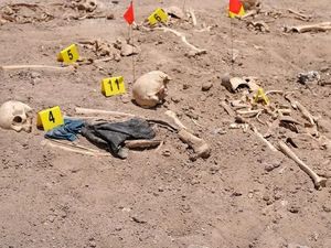 Irak Gali Kuburan Massal Korban Kekejian Saddam Hussein Irak Gali Kuburan Massal Korban Kekejian Saddam Hussein
