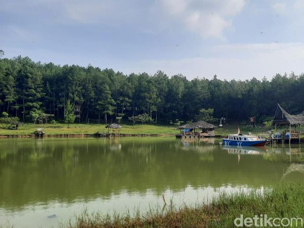 Pesona Situ Dewa Dewi Cipiit, Kabupaten Sukabumi