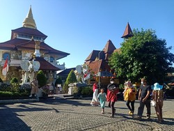 Uniknya Puja Mandala, Kompleks Wisata Religi 5 Agama di Bali