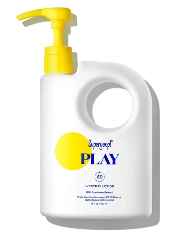 Supergoop PLAY Everyday Sun Lotion/Foto: supergoop.com Wajib Pakai Sunscreen! Ini Deretan Sunscreen Berukuran Jumbo Untuk Kamu yang Aktif Setiap Hari