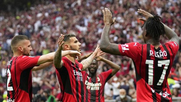 Kalahkan Atalanta, AC Milan Selangkah Lagi Juara