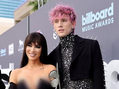 Megan Fox dan Machine Gun Kelly Makin Lengket
