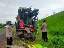 Update Korban Tewas Bus Maut di Mojokerto: Total 15 Orang