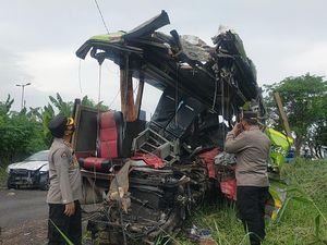 DPRD Desak Dishub Jatim Cek Izin PO Ardiansyah yang Celaka di Tol Mojokerto