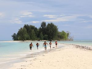 Jelajah Morotai, Wisata #DiIndonesiaAja dengan Aneka Panorama dan Budaya