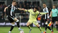 Persaingan untuk memperebutkan satu tiket ke Liga Champions antara Arsenal dan Tottenham bakal ditentukan di pekan terakhir. Arsenal bakal menghadapi Everton, sedangkan Tottenham jumpa Norwich City. REUTERS/Scott Heppell