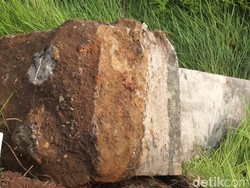 Snapshot: Bukti Dahsyatnya Kecelakaan Tol Mojokerto yang Tewaskan 14 Orang