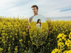 10 Foto Pre-wedding Terbaik 2022 dari Seluruh Dunia, Ada Indonesia