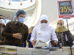 Gubernur Khofifah Sebut Tingkat Baca Jatim di Atas Nasional