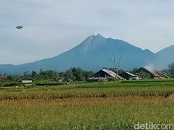 Gunung Merapi Cerah Pagi Ini Lur...