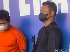 Terungkap! Pria Tikam Polisi di Pekanbaru Pernah Sasar Imam Masjid Terungkap! Pria Tikam Polisi di Pekanbaru Pernah Sasar Imam Masjid