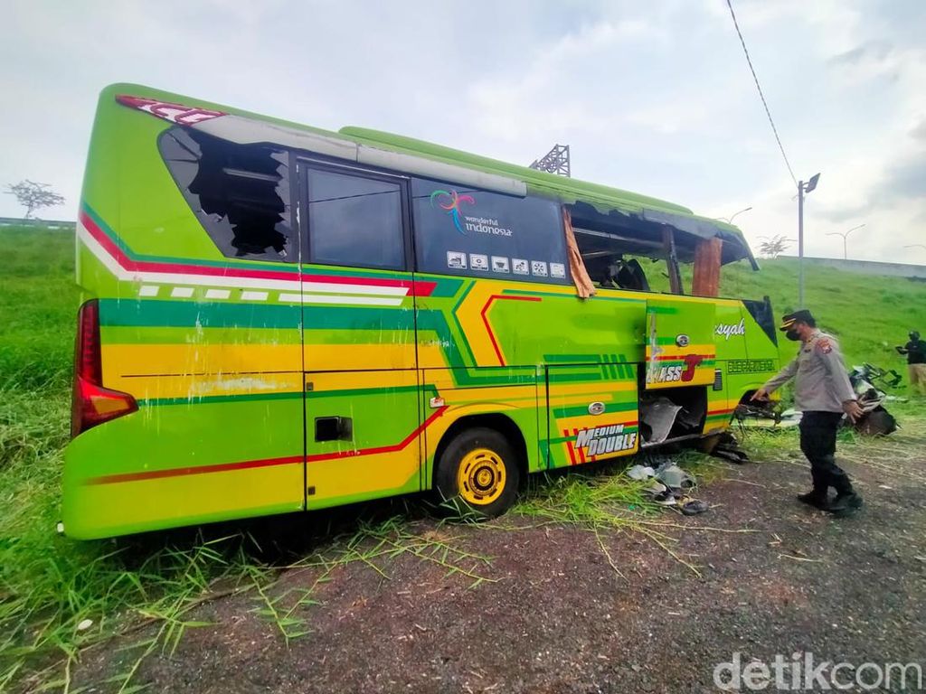 Jangan Hanya Salahkan Sopir saat Kecelakaan, Pemilik Bus Juga Harus Ditindak Jangan Hanya Salahkan Sopir saat Kecelakaan, Pemilik Bus Juga Harus Ditindak
