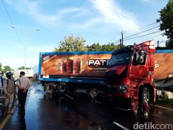 Kecelakaan 2 Truk Dekat SPBU Teras Boyolali, Saksi Mata: 2 Orang Tewas