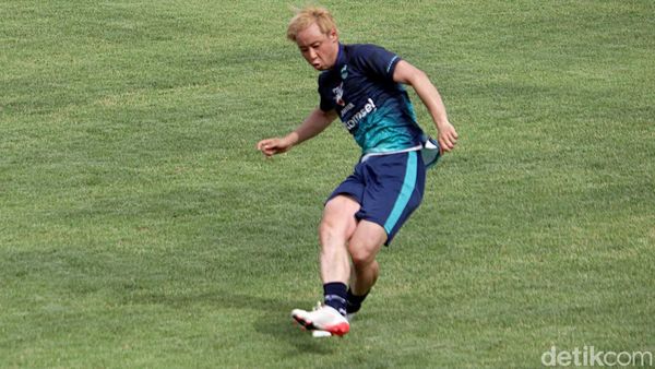 Menengok Aksi Ryohei Miyazaki Saat Jalani Trial di Persib