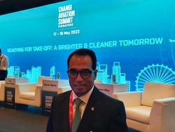 Menhub Budi Karya Hadiri Changi Aviation Summit di Singapura