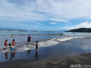 Cari Pantai Aman untuk Berenang di Sukabumi? Coba ke Pantai Cibangban Cari Pantai Aman untuk Berenang di Sukabumi? Coba ke Pantai Cibangban