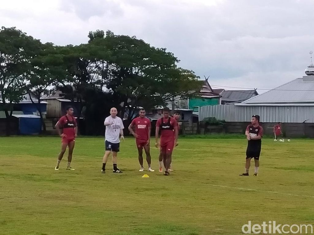 6 Hari Melatih PSM Makassar, Bernardo Tavares Sudah Depak 2 Pemain