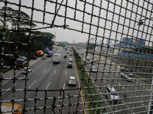 Info Macet Tol Jakarta-Tangerang Jumat Pagi: Kembangan-Kedoya Padat