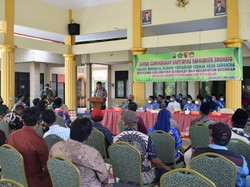 Jelang Pilkades Serentak 84 Desa Sidoarjo, Polisi Gelar Cangkrukan Kamtibmas