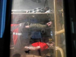 Momen Pasukan Ukraina Dievakuasi dari Pabrik Azovstal di Mariupol