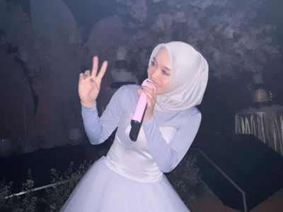 8 Gaya Anak Sule, Putri Delina di Pesta Kostum Mewah Perayaan Ultahnya
