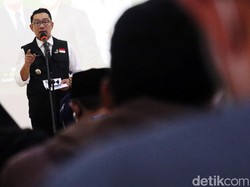 Ridwan Kamil Imbau Warga Tak Panik soal Kenaikan Kasus COVID-19