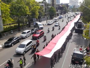 2 Tahun Absen Gegara Pandemi, Kirab Merah Putih Semarang Kembali Digelar 2 Tahun Absen Gegara Pandemi, Kirab Merah Putih Semarang Kembali Digelar