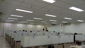 Suasana UTBK SBMPTN 2022 Hari Pertama di UI Depok