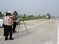 Korlantas Polri Rekonstruksi Kecelakaan Bus di Tol Mojokerto dengan 3D Scanner